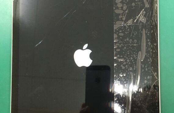 安城市でiPad 2のガラス画面割れや液晶破損の修理をお探しでしたらアットフォン安城店へお越しください。